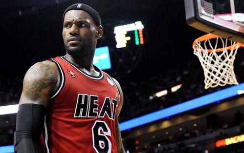 詹姆斯近期爆料新闻视频,揭秘背后真相与惊人内幕 第2张 詹姆斯近期爆料新闻视频,揭秘背后真相与惊人内幕 第2张